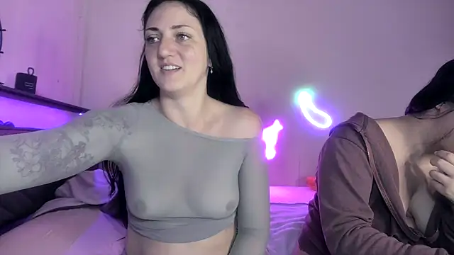 torithequeen online show from April 8, 2:28 pm