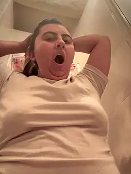 Snapshot of karobaby_ chatting on December 22, 8:06 pm karobaby online show from December 22, 8:06 pm