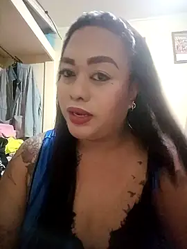 Snapshot of EmmaKantutera chatting on October 29, 10:06 am EmmaKantutera online show from October 29, 10:06 am