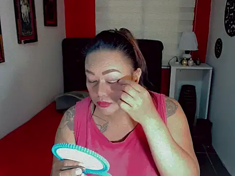 Snapshot of EmmaKantutera chatting on June 16, 3:09 am EmmaKantutera online show from June 16, 3:09 am