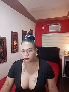 Snapshot of EmmaKantutera chatting on July 31, 12:04 pm EmmaKantutera online show from July 31, 12:04 pm
