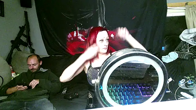 Snapshot of Splash_Queen420 chatting on October 22, 2:45 am Splash Queen420 online show from October 22, 2:45 am