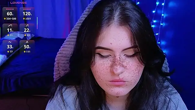 Snapshot of Dark_Shine chatting on January 9, 3:26 pm Dark Shine online show from January 9, 3:26 pm