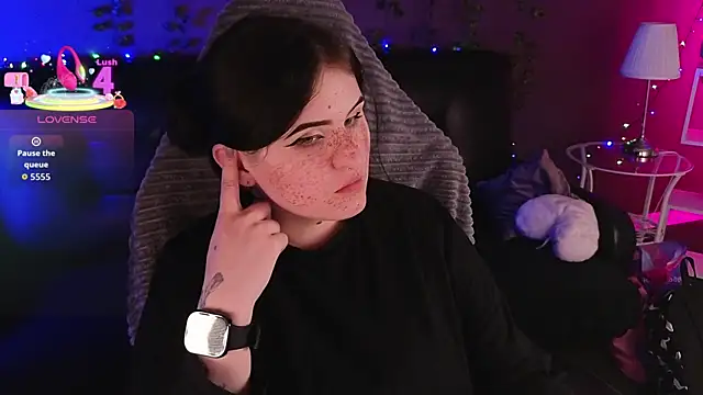 Snapshot of Dark_Shine chatting on January 14, 8:36 pm Dark Shine online show from January 14, 8:36 pm