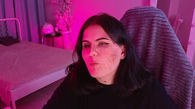 Snapshot of Dark_Shine chatting on February 4, 8:47 pm Dark Shine online show from February 4, 8:47 pm