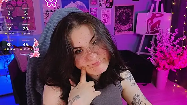 Snapshot of Dark_Shine chatting on April 3, 9:13 pm Dark Shine online show from April 3, 9:13 pm