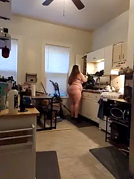 Love86Emily online show from December 8, 4:50 pm