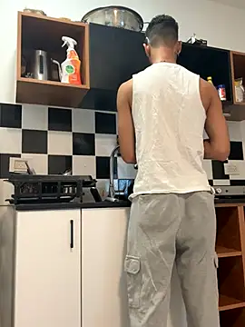 Snapshot of haramnarab chatting on October 12, 9:08 am haramnarab online show from October 12, 9:08 am