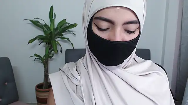 jade nassar online show from November 9, 10:19 pm