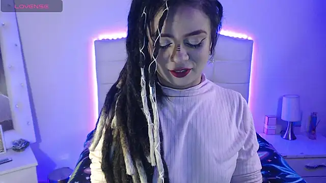 Snapshot of elapetitie chatting on November 28, 6:16 am elapetitie online show from November 28, 6:16 am