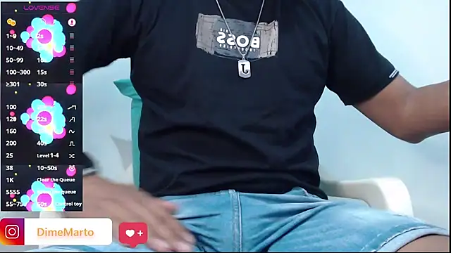 Snapshot of mike_black_22 chatting on June 8, 5:57 pm mike black 22 online show from June 8, 5:57 pm