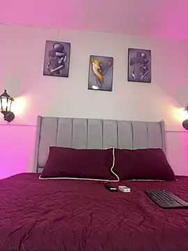 Samara Hadi  online show from February 26, 7:13 pm