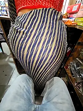 indianhotwife639 online show from January 15, 7:35 am