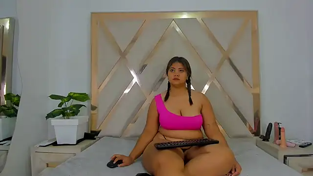 arielasm online show from March 5, 12:01 pm