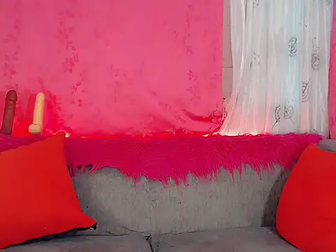 Snapshot of vicky_gill chatting on November 28, 10:12 pm vicky gill online show from November 28, 10:12 pm