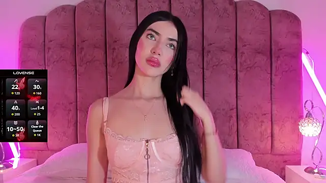 Snapshot of ValeskaZuev1 chatting on October 16, 5:36 pm ValeskaZuev1 online show from October 16, 5:36 pm