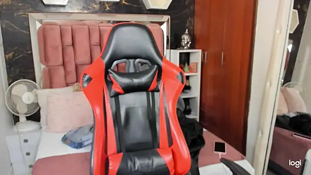 sara slut21 online show from January 8, 9:34 pm