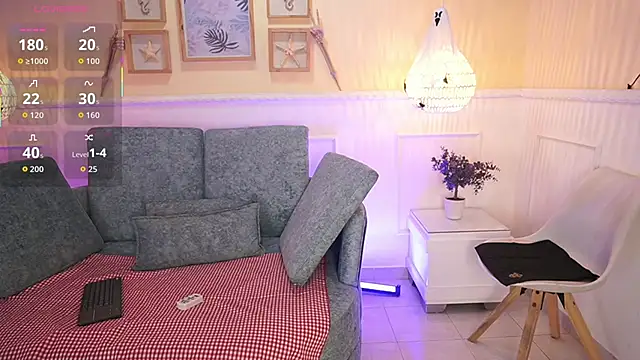 LoonaNyx online show from October 13, 11:32 am