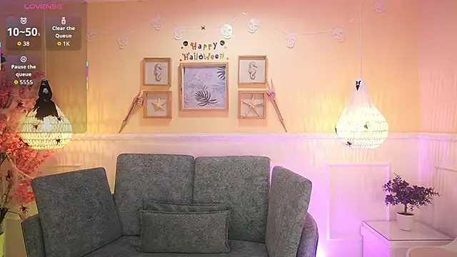 LoonaNyx online show from October 27, 11:36 am