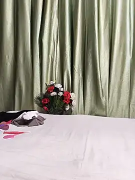 Shalu G online show from May 27, 2:36 pm