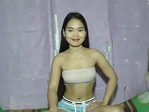 Snapshot of Quency_69 chatting on February 6, 11:52 pm Quency 69 online show from February 6, 11:52 pm