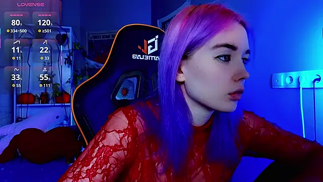 Kiara Dream online show from October 30, 9:15 pm