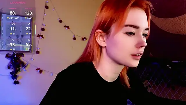 Snapshot of Kiara_Dream chatting on January 12, 8:58 pm Kiara Dream online show from January 12, 8:58 pm