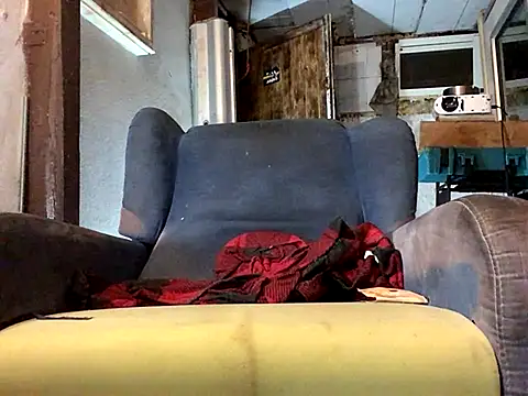 lovehairymature90 online show from September 19, 7:25 pm