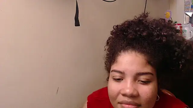 madelene online show from May 9, 1:33 am