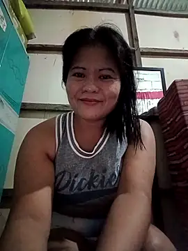 Snapshot of DignaRocero chatting on October 11, 8:35 am DignaRocero online show from October 11, 8:35 am