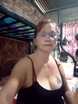 SexyHottMom online show from May 24, 11:54 pm