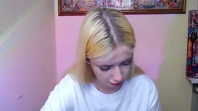 AliceHotty  online show from April 13, 9:48 am