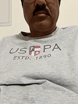 moonflower25 online show from September 11, 2:17 pm