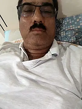 moonflower25 online show from October 15, 7:19 am