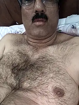 Snapshot of moonflower25 chatting on December 20, 3:30 pm moonflower25 online show from December 20, 3:30 pm