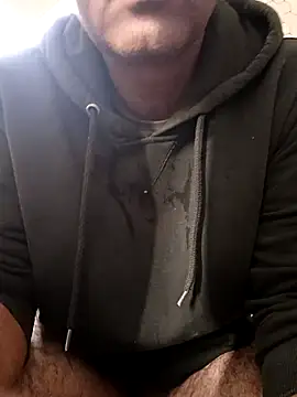 Snapshot of moonflower25 chatting on January 14, 4:07 am moonflower25 online show from January 14, 4:07 am