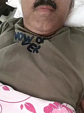 Snapshot of moonflower25 chatting on February 2, 7:23 pm moonflower25 online show from February 2, 7:23 pm