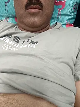 Snapshot of moonflower25 chatting on February 28, 2:12 am moonflower25 online show from February 28, 2:12 am