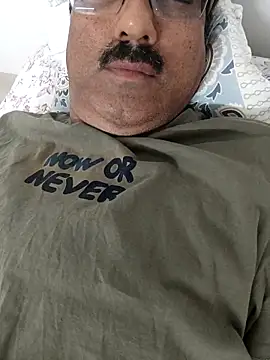 Snapshot of moonflower25 chatting on March 2, 6:59 pm moonflower25 online show from March 2, 6:59 pm