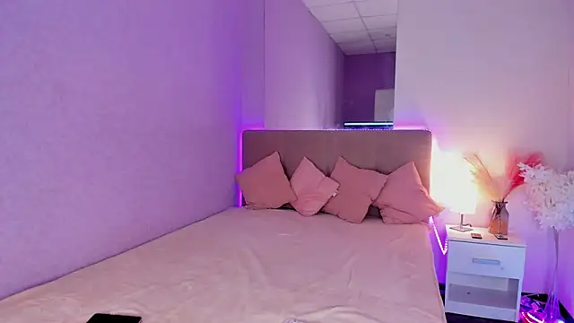 NikkiBustt online show from October 1, 12:33 pm