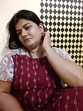 Snapshot of Meenu_tiwari chatting on September 11, 9:26 pm Meenu tiwari online show from September 11, 9:26 pm