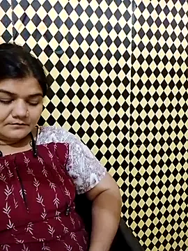 Snapshot of Meenu_tiwari chatting on September 22, 9:17 pm Meenu tiwari online show from September 22, 9:17 pm