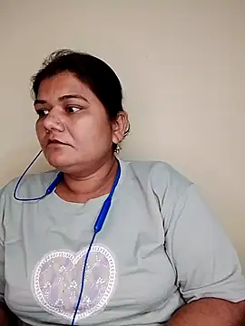 Snapshot of Meenu_tiwari chatting on October 8, 6:38 pm Meenu tiwari online show from October 8, 6:38 pm