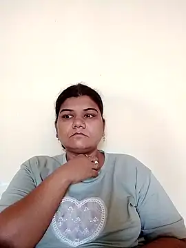 Snapshot of Meenu_tiwari chatting on October 10, 11:31 am Meenu tiwari online show from October 10, 11:31 am