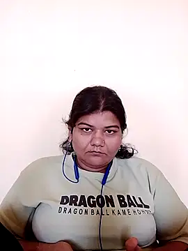 Snapshot of Meenu_tiwari chatting on October 11, 8:13 am Meenu tiwari online show from October 11, 8:13 am