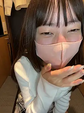 Snapshot of aonyan_7 chatting on February 22, 12:23 am aonyan 7 online show from February 22, 12:23 am