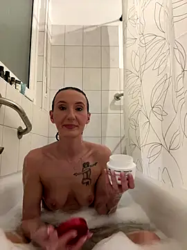 Emilia Mausi online show from December 20, 7:54 pm