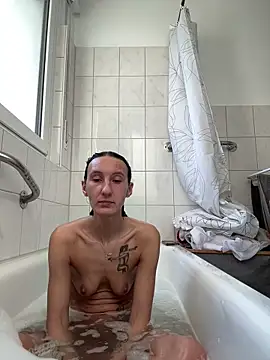 Emilia Mausi online show from February 27, 7:19 am