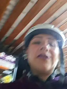 Snapshot of CAROLINE__07 chatting on September 17, 12:18 pm CAROLINE 07 online show from September 17, 12:18 pm