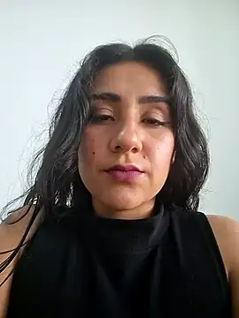 CAROLINE  07 online show from November 19, 1:33 pm